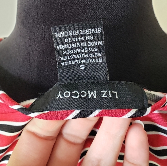 Striped Twist Front Top - Picture 5 of 5